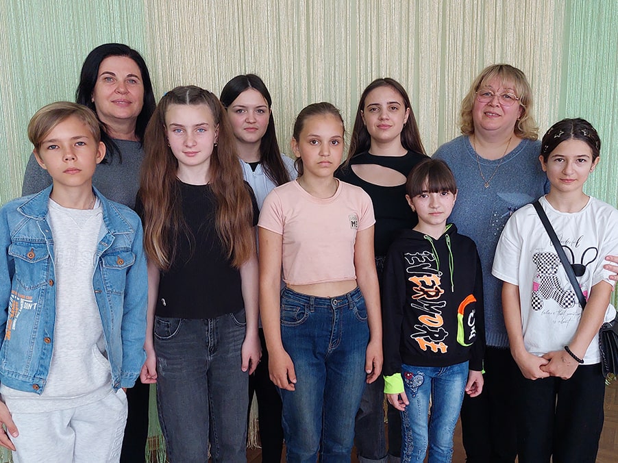 Викладачі КМФК відвідали дитячі школи Вільшанки та Добровеличківки
